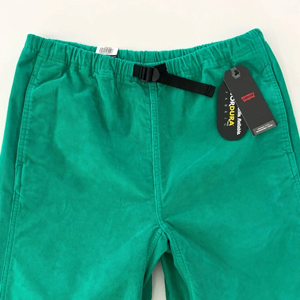 Levis size med